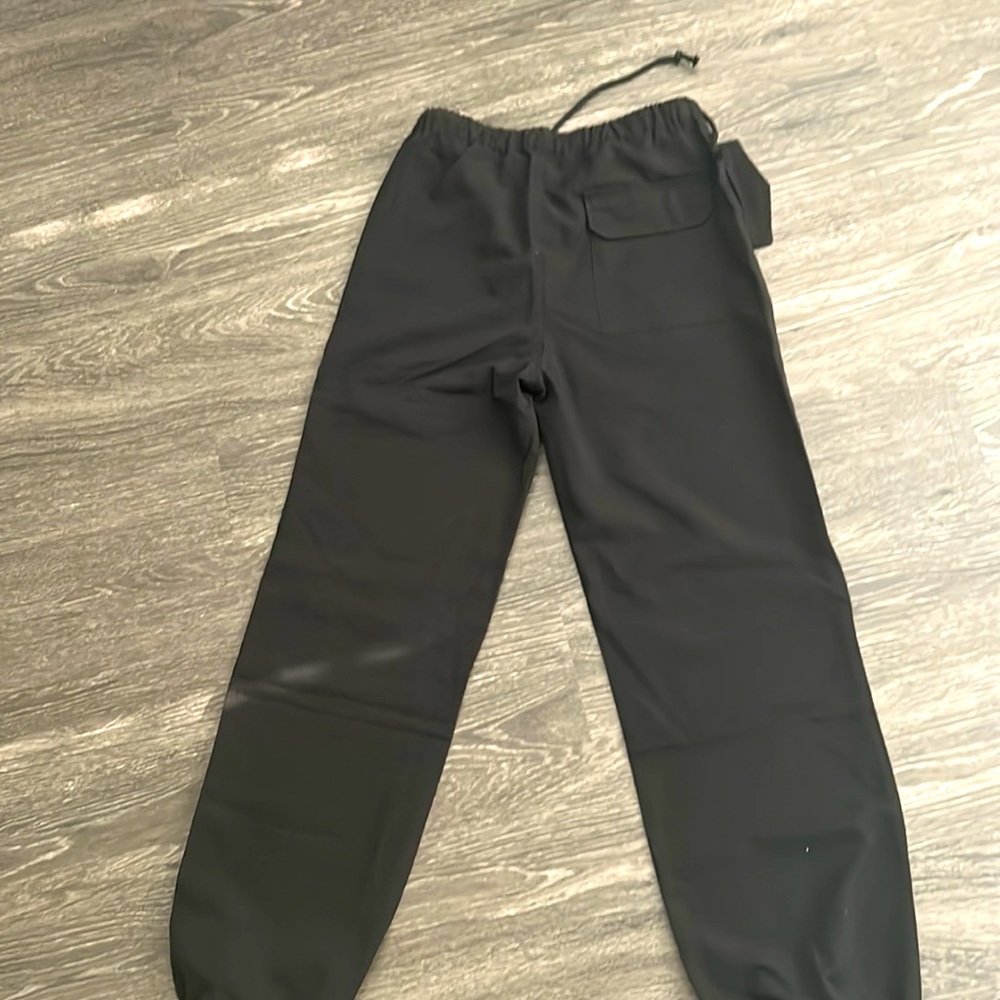 Women’s joggers black size medium very much in style